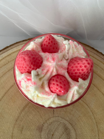 Vela de Fresa y Nata